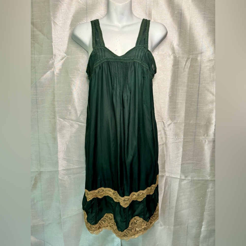 Vintage sparkle & fade nightgown